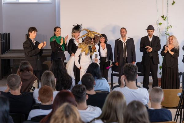 Fiction Fiesta la Liceul Tehnologic Nicolae Dumitrescu, Cumpăna